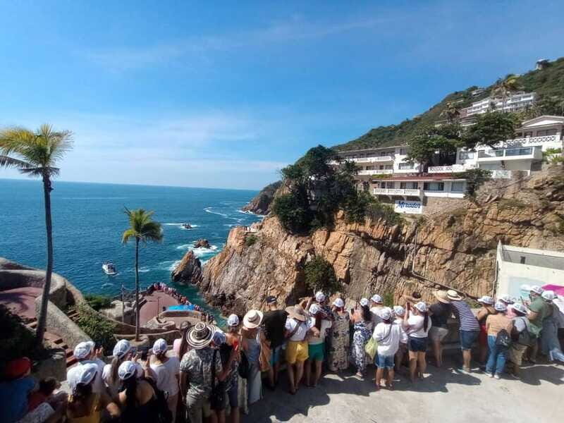 Acapulco: Express Cliff Diving Show Tour - FAQs