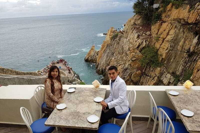 -Acapulco: High Cliff Divers Show + Sunset/Different Options - FAQs