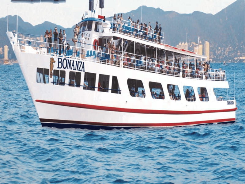 Acapulco: Sunset on Yacht Bonanza Tour - Frequently Asked Questions