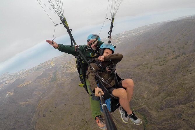 Acrobatic Paragliding Tandem Flight in Tenerife South - The Sum Up