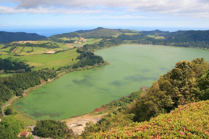 Adapted Van tour - Furnas (Full day) - Key Points