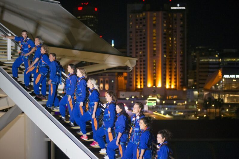 Adelaide: Adelaide Oval Night Roof Climb with Drink - The Lounge & the Final Touch