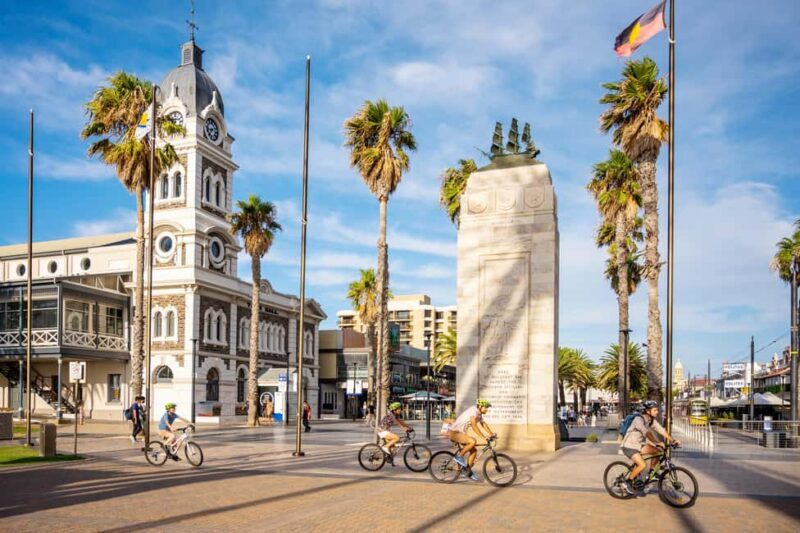 Adelaide: City to Sea, Bike and Kayak Safari - The Kayaking Experience and Dolphin Sanctuary