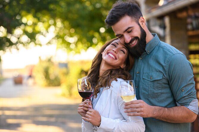 Adelaide Hills Luxury Villa & Wine Tour Package - Key Points