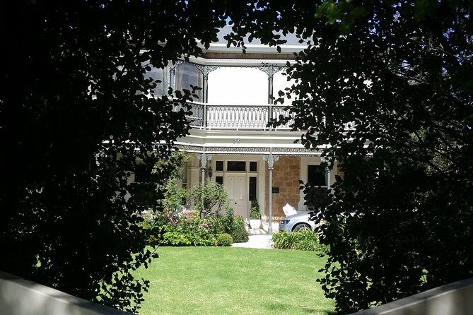 Adelaide Walking Tour: East End Escapade - Key Points