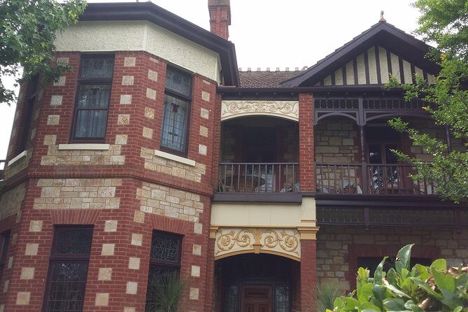 Adelaide Walking Tour: Grand Mansions and Sub-Divisions - Key Points