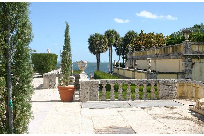 Admission to Vizcaya Museum and Gardens with Transportation - FAQ
