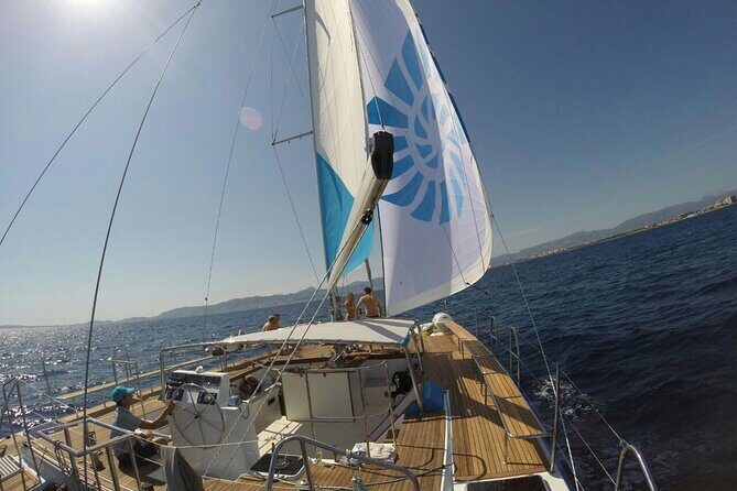 Adult Only Sunset Catamaran Palma bay - FAQs