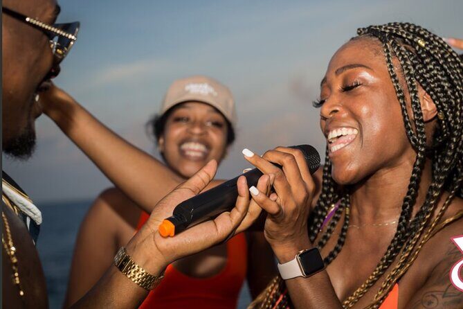 Adults only Hip Hop Sessions Boat Party Cancun - FAQs