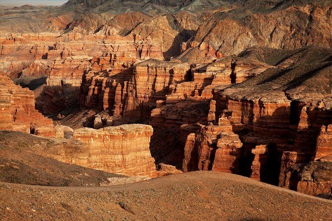 Advantures in Charyn Canyon. - Discovering Charyn Canyon: A Practical Guide