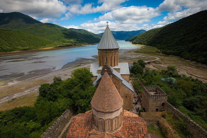 Adventure in Caucasus  Private Tour to Jinvali, Ananuri, Gudauri, Kazbegi - FAQ
