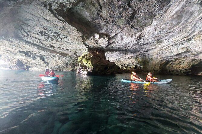 Adventure to the caves by canoe - A Detailed Look at the Canoe Adventure in Lecce