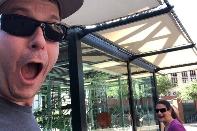 Adventurous Scavenger Hunt in Chicago by Zombie Scavengers - Key Points