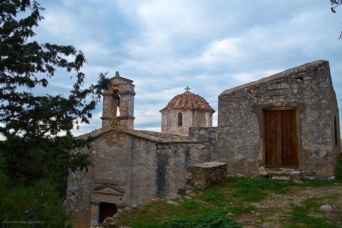 Aegina - Walking Tour At Paliachora ( Mediavil Capital Of Aegina ) - Key Points