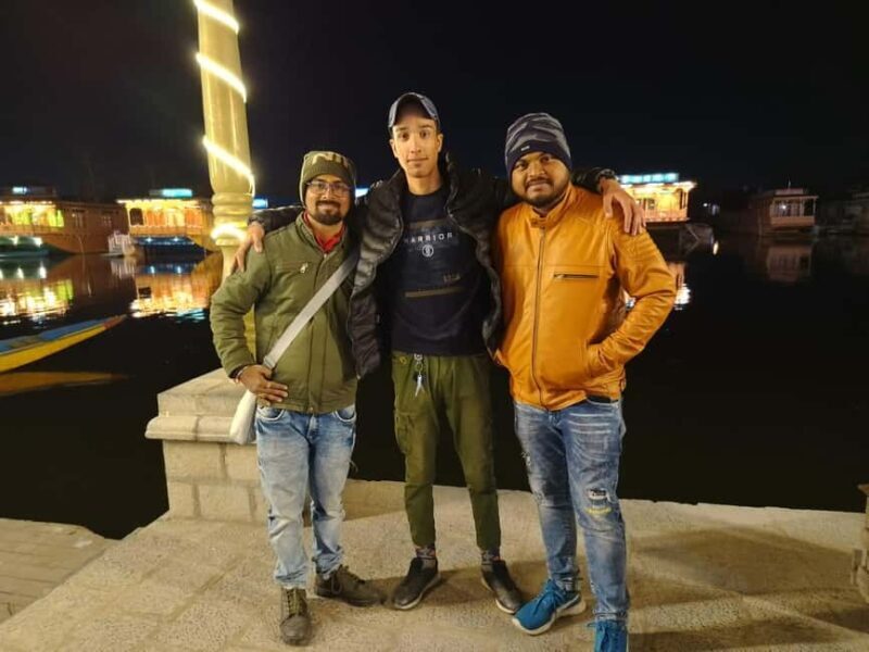 Afroz Tour and Travels - Transportation Made Easy