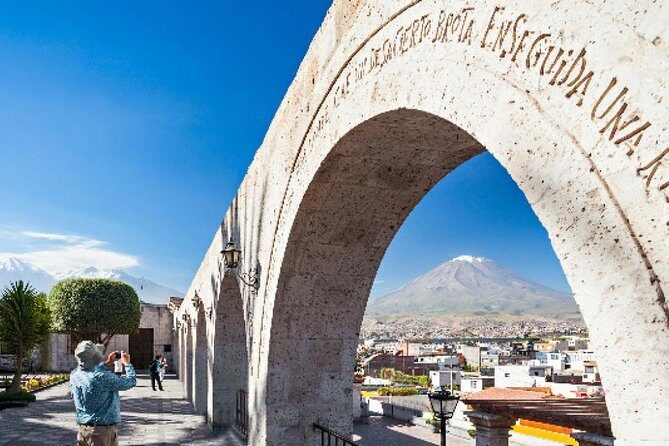 Afternoon : Arequipa city tour with Santa Catalina Monastery - Key Points