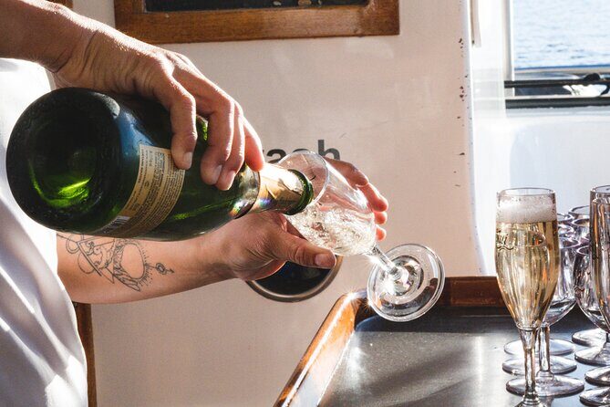 Afternoon Catamaran Sail with Local Culture, Cocktails and Snacks - Discovering Maui from the Water: What to Expect