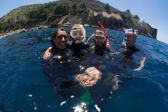 Afternoon snorkelling guided by a marine biologist in Sorrento - Discover Sorrento’s Underwater Secrets with a Marine Biologist-Led Snorkeling Tour