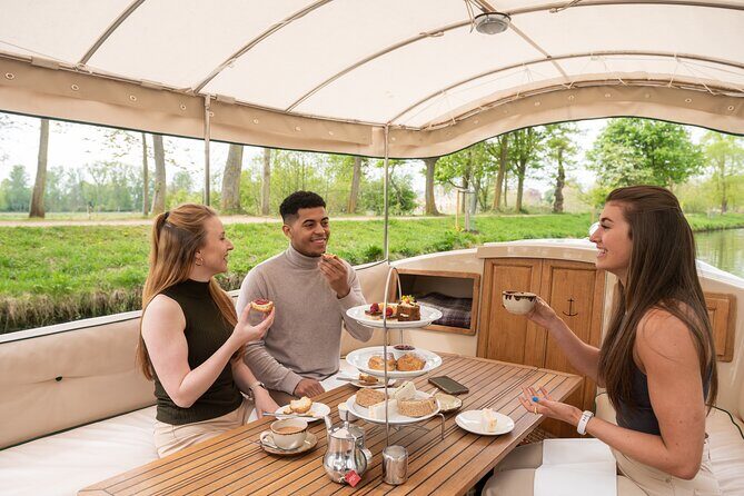 Afternoon Tea Sightseeing River Cruise in Oxford - The Small-Group Format and Its Benefits