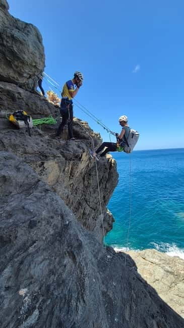 Agaete: Gran Canaria Coasteering. Marine Ferrata and Zipline - FAQ