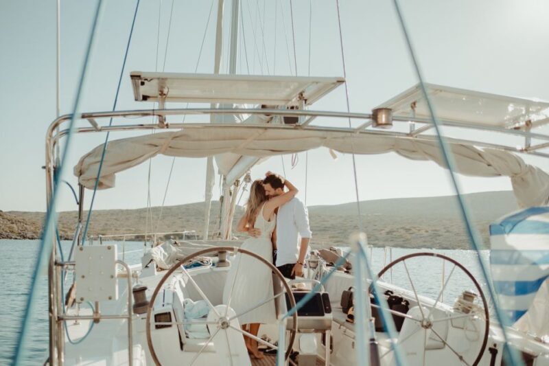 Agios Nikolaos: Mirabello Bay Sailing Cruise with Meal - The Group Size and Atmosphere