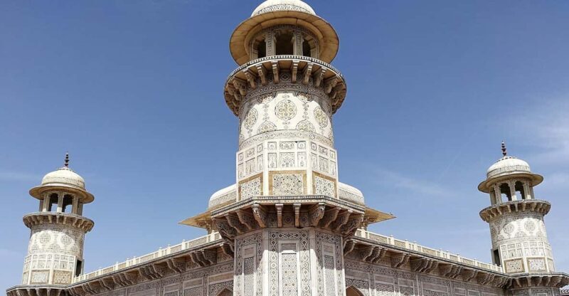 Agra: Agra fort express entry tickets - A Typical Day with the Agra Fort Tour