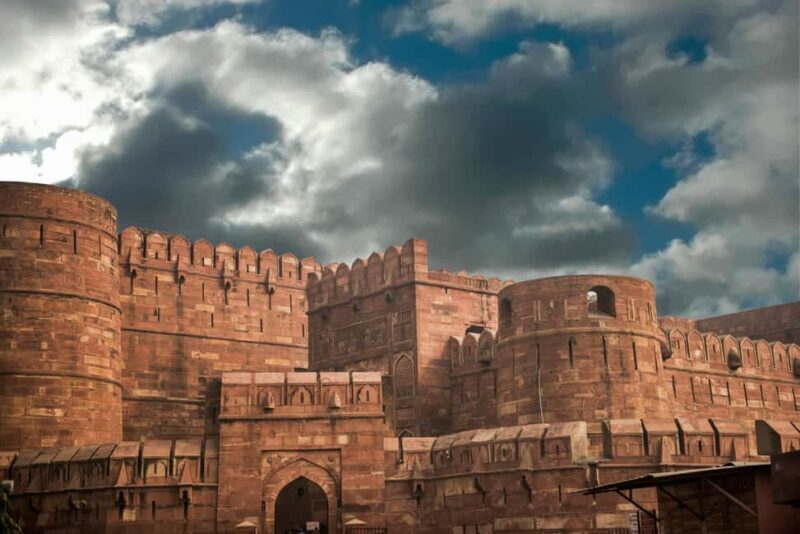 Agra Fort: Guided UNESCO Heritage Walking Tour - Key Points