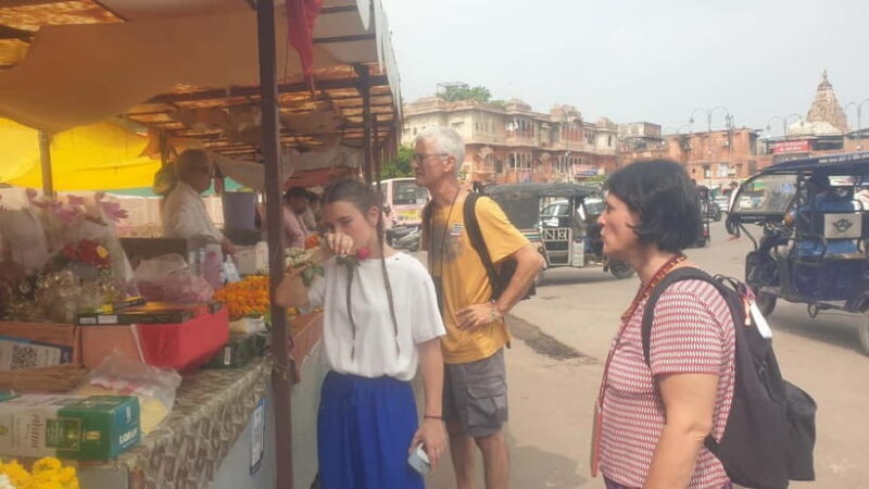 Agra: Markets & Street Food Walking Tour with Rickshaw Ride - The Full Experience: What to Expect on the Ground