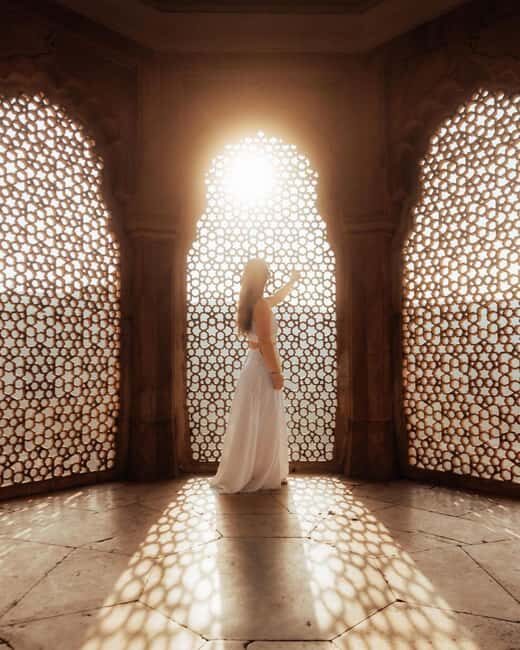 Agra: Skip-the-Line Taj Mahal Guided Tour with Option Plans - FAQs