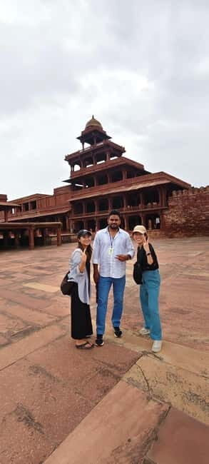 Agra: Skip-the-Line Taj Mahal Sunrise Tour w/Fatehpur Sikri - FAQ