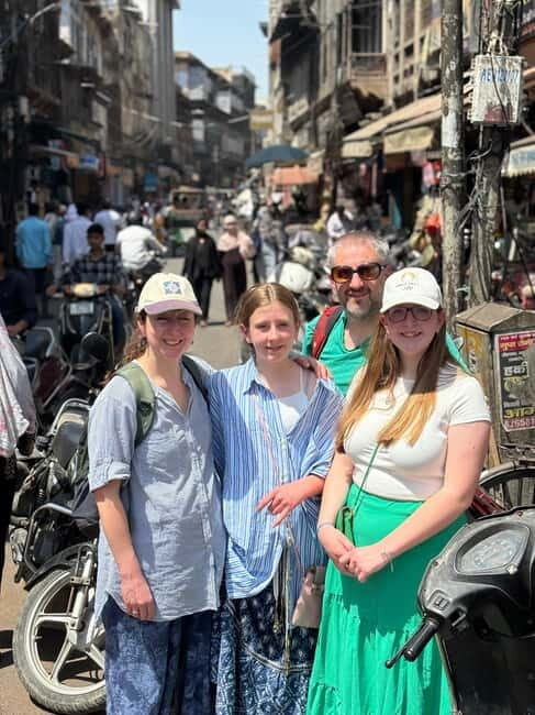 Agra: Street Food Walking Tour, Spice Market, & Tuk-tuk Ride - Key Points
