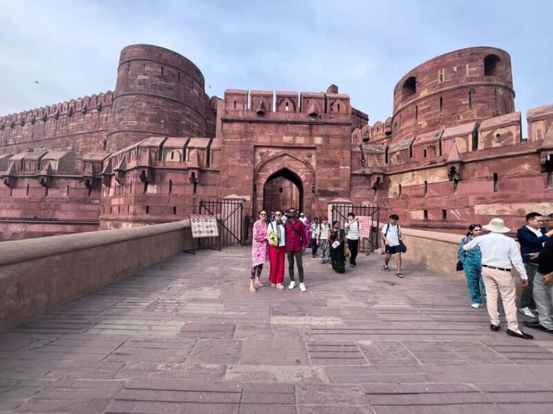 Agra: Taj Mahal, Fort and Baby Taj Tour with Pick-up & Drop - Exploring Agra on a Private, Guided Basis