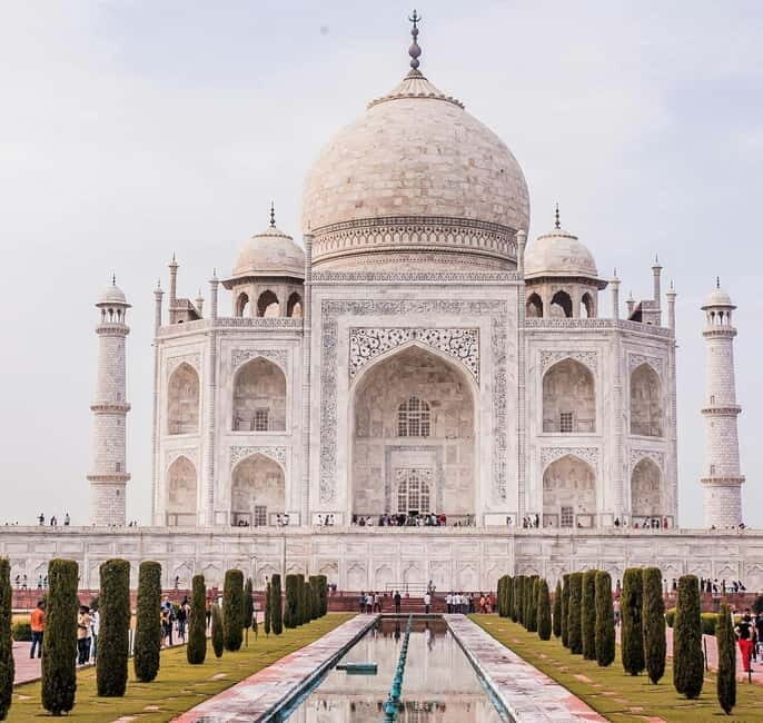 Agra: Taj Mahal Guided Tour with Photographer & Rental Saree - Photo Opportunities and Cultural Immersion