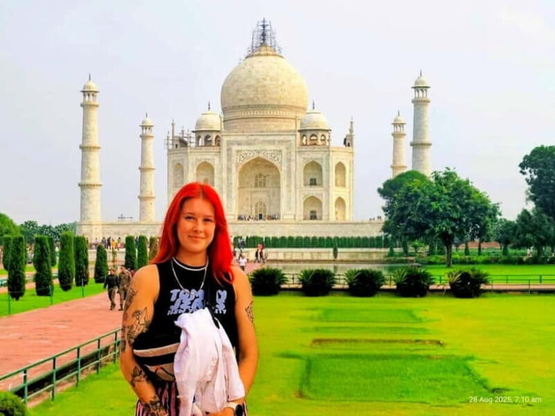 Agra: Taj Mahal & Mausoleum with Skip-the-Line Entry & Guide - The Experience in Detail