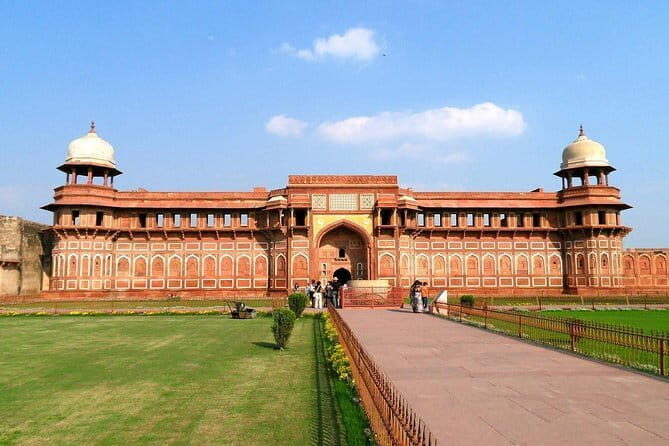 Agra Taj Mahal Overnight Tour With Fatehpur Sikri From Delhi - An In-Depth Look at the Tour Experience