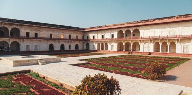 Agra: Taj Mahal Tour With Traditional Indian Dress - Sunset at Mehtab Bagh — A Magical Ending