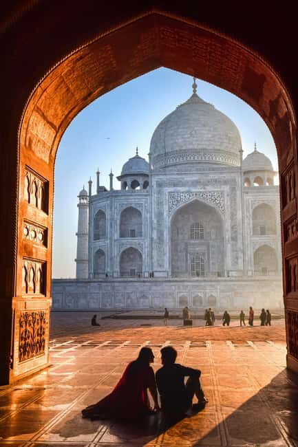 Agra: Taj Mahal Walking Tour with Skip the Line Ticket - The Experience in Detail