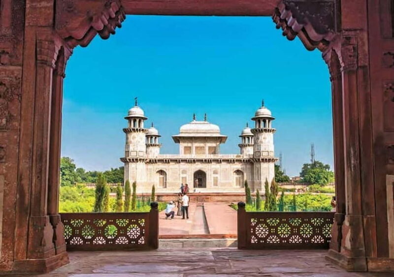 Agra: Tour Guide in Agra full-day - 8 Hours - Details of the Tour