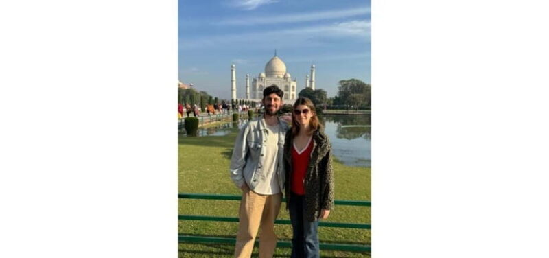 Agra:Taj Mahal Skip-The-Line Guided Tour with Breakfast - Practical Details: Transportation and Group Size