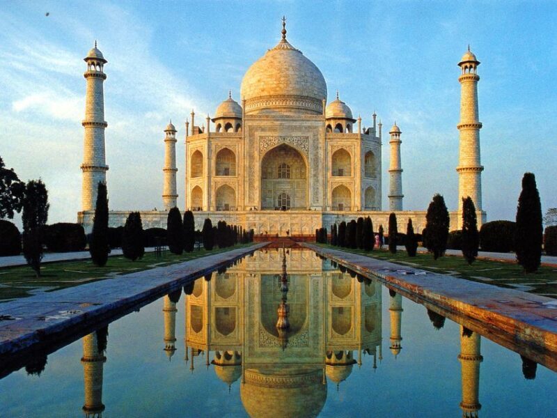 Agra:Taj Mahal Skip-The-Line Guided Tour with Breakfast - The Sum Up