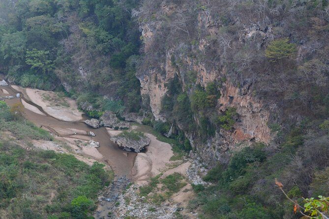 Aguacero Waterfall and La Venta River Canyon - Ocote Biosphere Reserve - Key Points