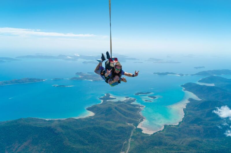 Airlie Beach: Tandem Skydive over the Whitsundays - The Logistics: What to Expect