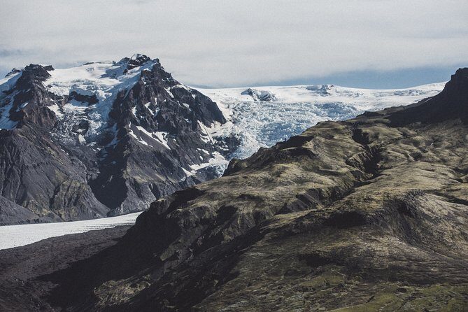 Airplane flight over glacier lagoons and Iceland's highest peak - The Itinerary Breakdown