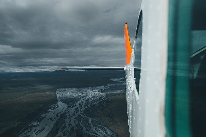 Airplane tour over black sands and riverbeds from Skaftafell - An In-Depth Look at the Skaftafell Airplane Tour