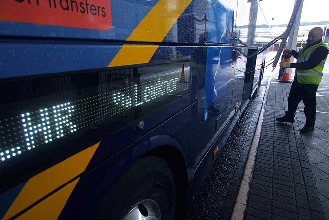 Airport Coach Service from Heathrow to Oxford - A Detailed Look at the Heathrow to Oxford Coach Experience