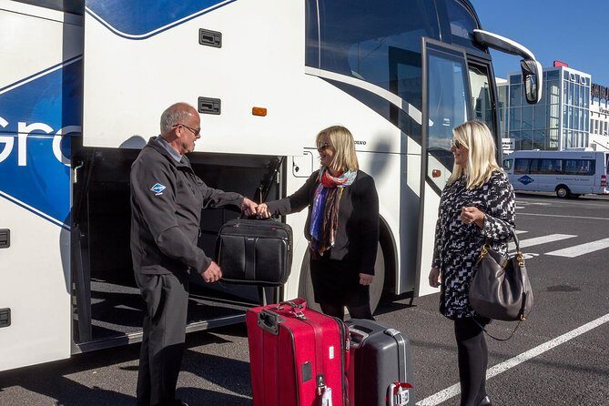 Airport Express Shared Arrival Transfer from Keflavik Airport to Reykjavik Hotels - In-Depth Review of the Keflavík to Reykjavik Transfer