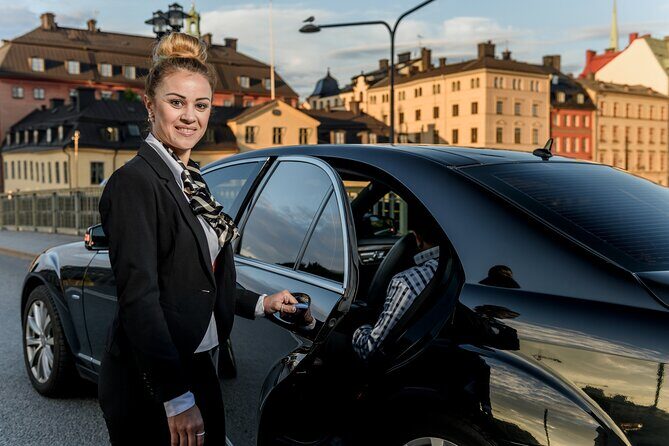 Airport Limousine Transfer: Arlanda Airport to Stockholm City 1-7 Passengers - FAQ