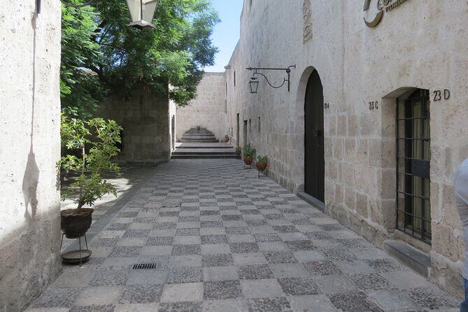 Airport pick up and City Tour (PRIVATE TOUR) - Key Points