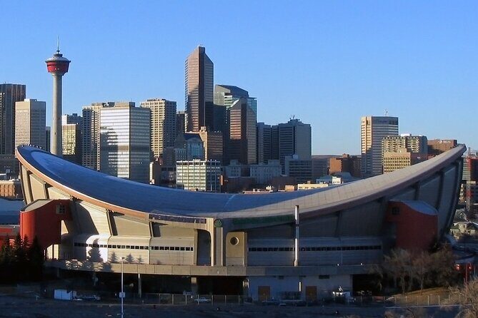 Airport Shuttle: Calgary Airport  Downtown Calgary - Who Should Book This Shuttle?