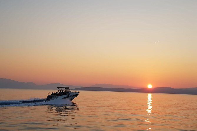 Airport Split speedboat transfer to Hvar town (Water taxi transfer) - Key Points